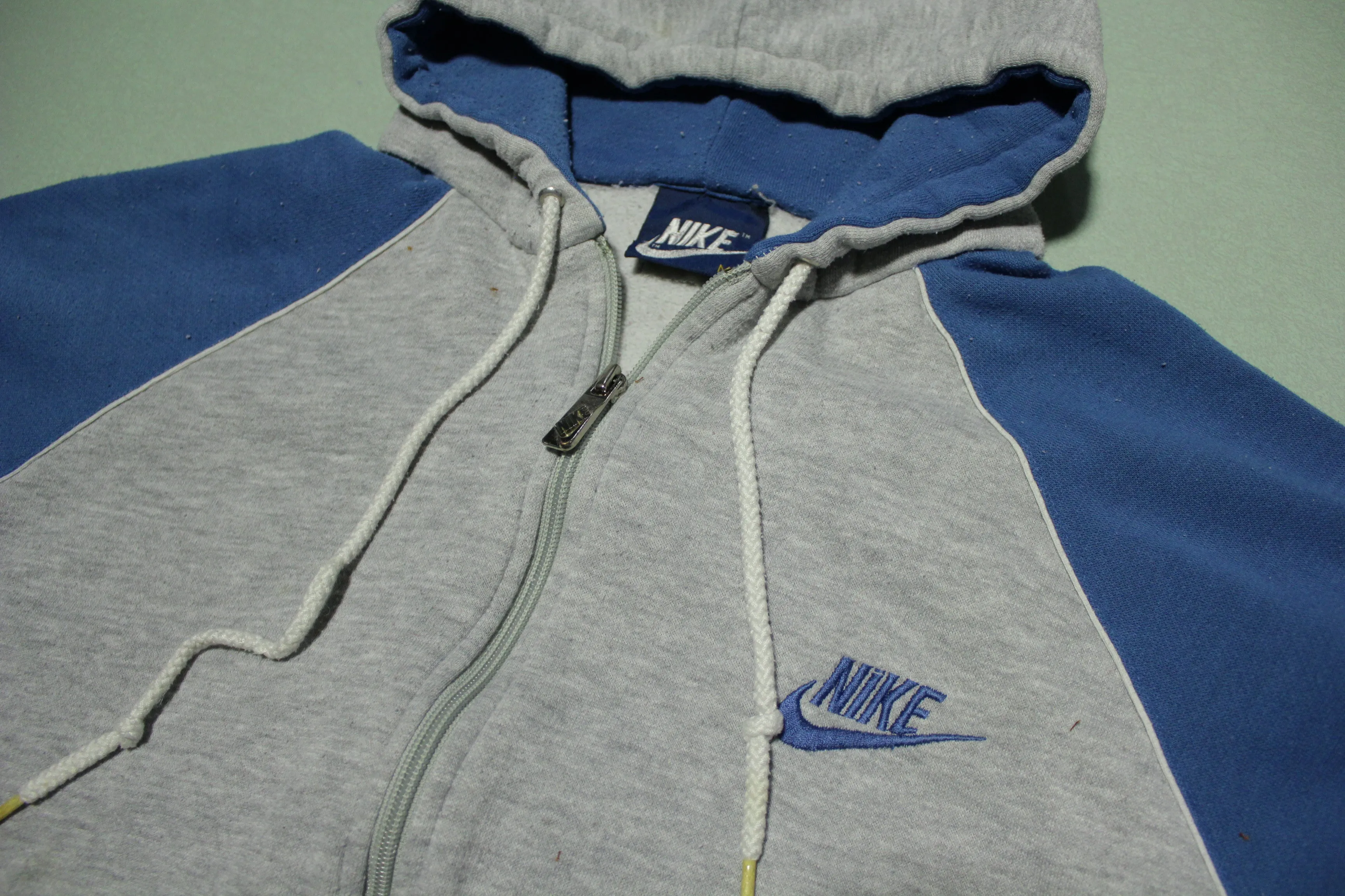 Nike Vintage 80's Blue Tag Embroidered Off Center Check Swoosh Hoodie Sweatshirt